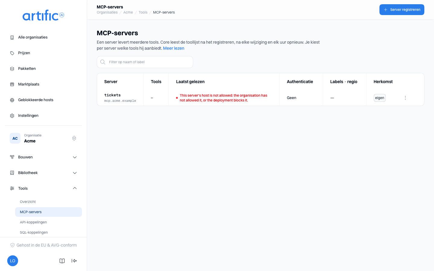 MCP-servers: een tabel met de kolommen Server, Tools, Laatst gelezen, Authenticatie, Labels · regio en Herkomst, een filterveld, en een knop Server registreren in de balk.